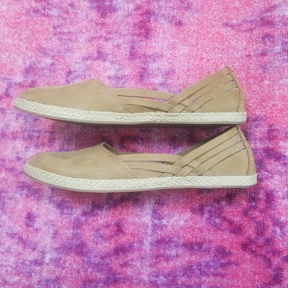 UGG Tippie Brown Nubuck Suede Leather Ballet Flats - Picture 6 of 9